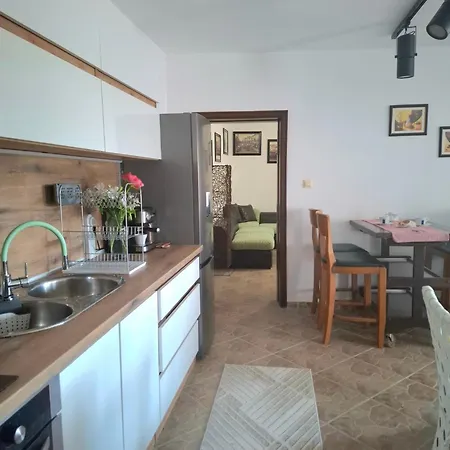 Casa Sul Mare By Rv شقة